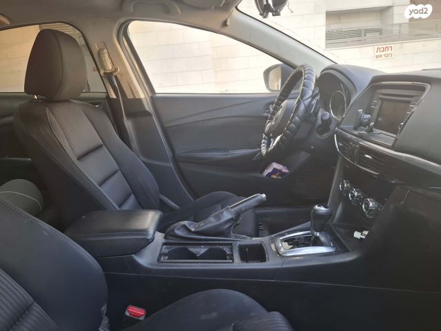 מודעת רכב מאזדה 6