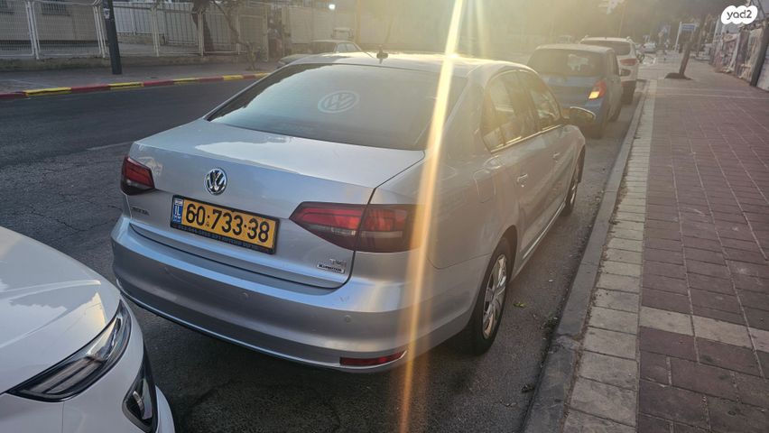 מודעת רכב פולקסווגן ג'טה 