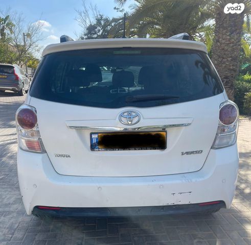 מודעת רכב טויוטה ורסו