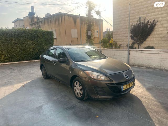 מאזדה 3