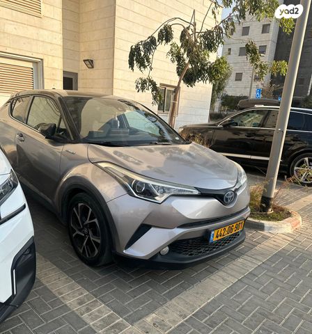 טויוטה C-HR