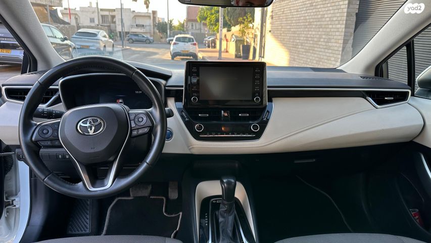 טויוטה קורולה