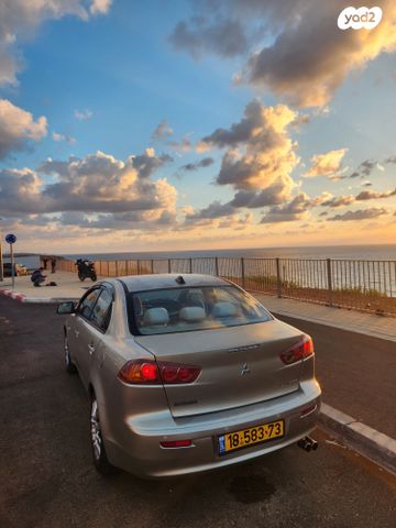 מודעת רכב מיצובישי לנסר