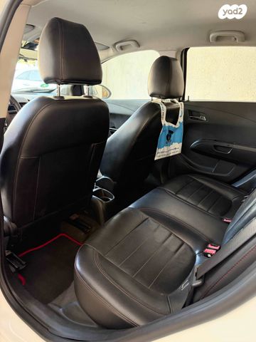 שברולט סוניק