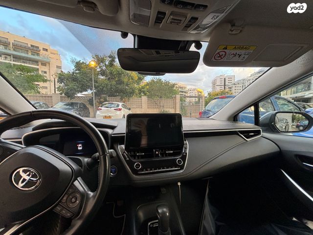 טויוטה קורולה