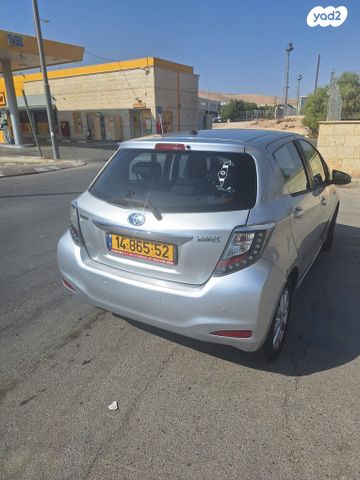 טויוטה יאריס