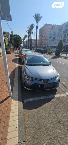 טויוטה קורולה