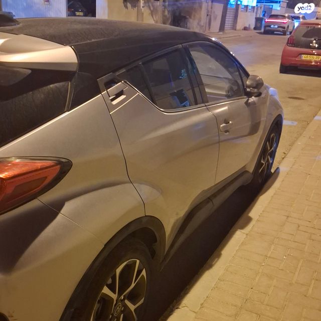 טויוטה C-HR