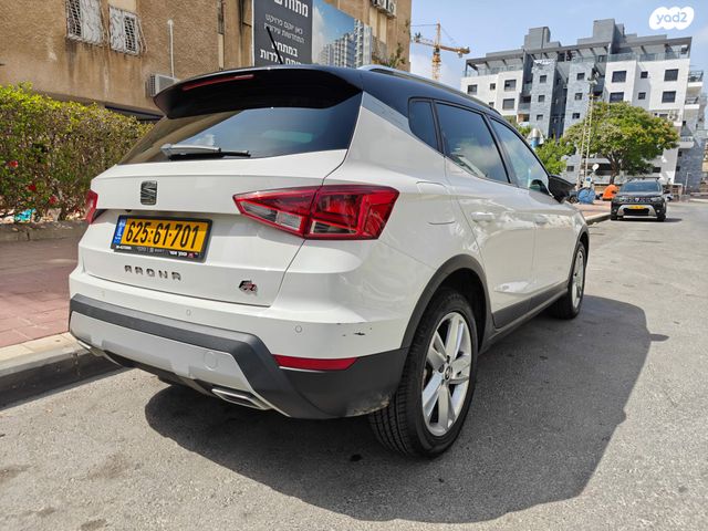 מודעת רכב סיאט ארונה