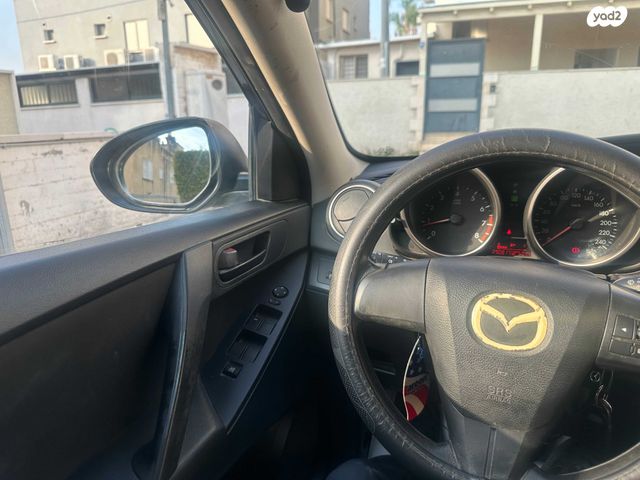 מאזדה 3
