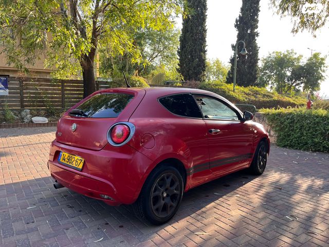 אלפא רומיאו מיטו