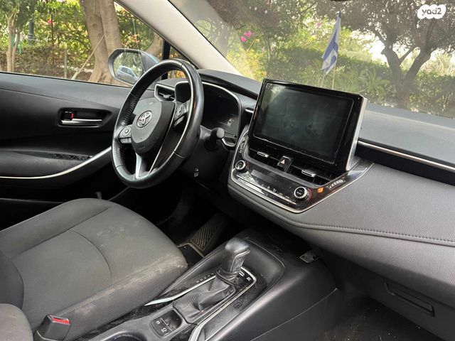 טויוטה קורולה