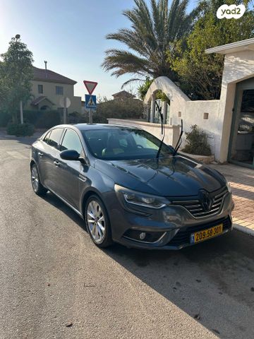 רנו מגאן