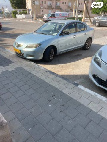 מודעת רכב מאזדה 3