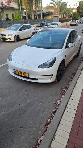 טסלה מודל 3