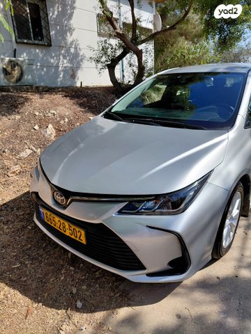 טויוטה קורולה