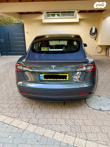 טסלה מודל 3