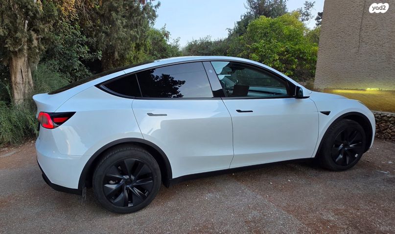 מודעת רכב טסלה מודל Y