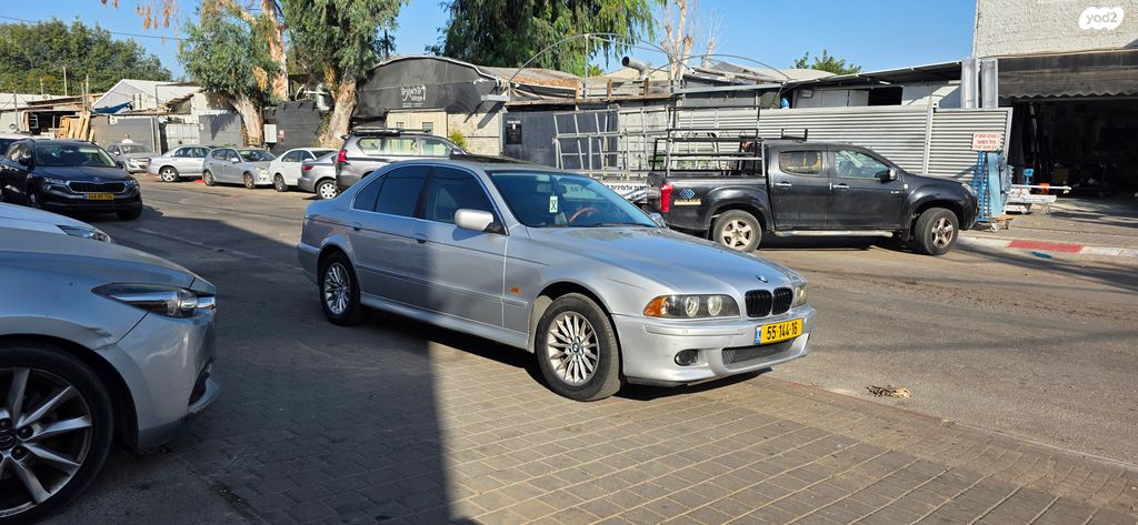 סדרה 5 Exclusive 530i אוט׳ 3.0 (231 כ״ס)