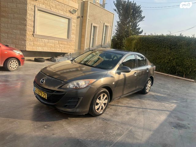 מאזדה 3