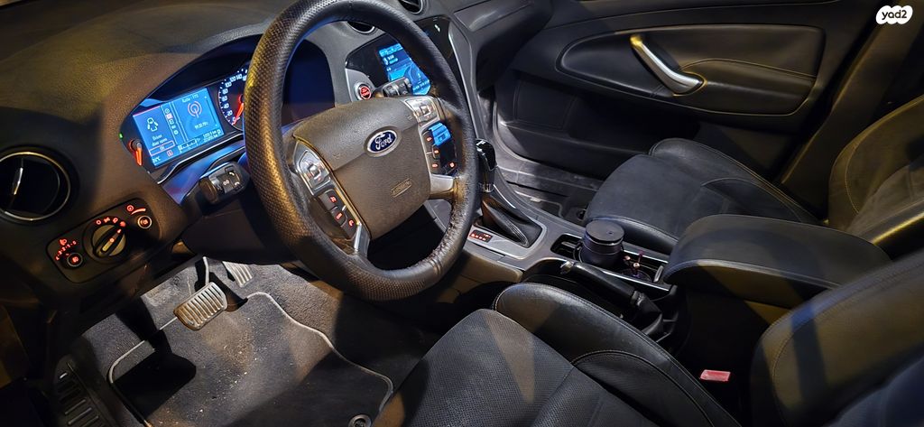 מודעת רכב פורד מונדאו