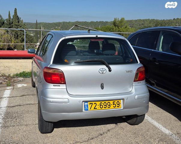 טויוטה יאריס