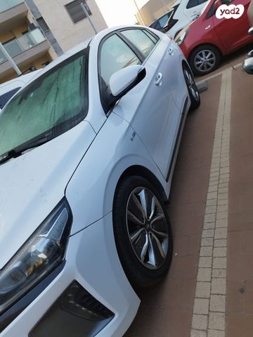 יונדאי איוניק