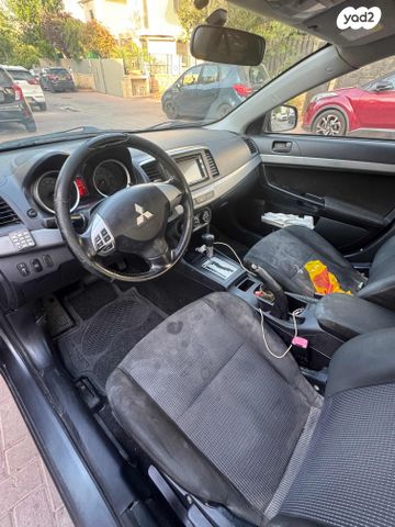 מודעת רכב מיצובישי לנסר