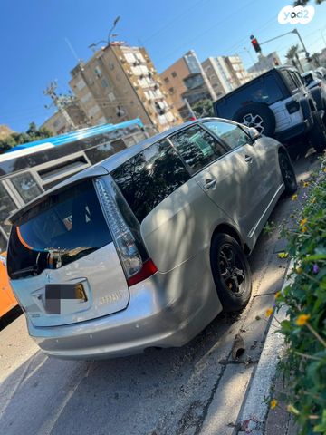 מיצובישי גרנדיס