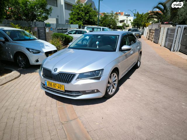 מודעת רכב סקודה סופרב