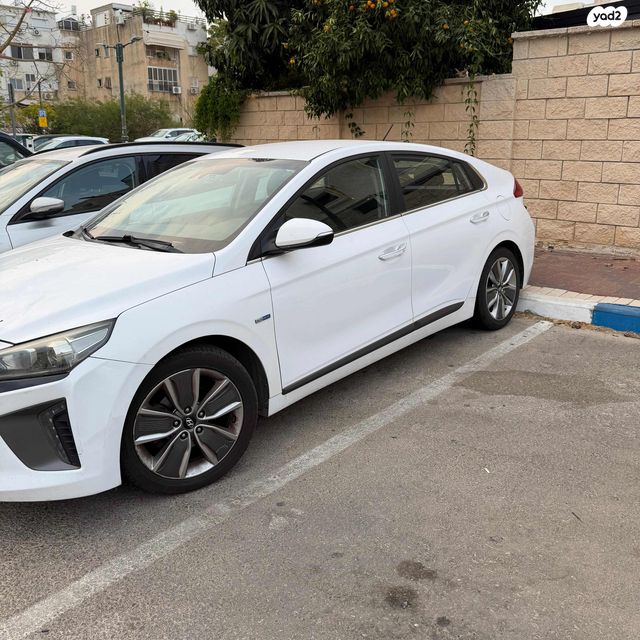 יונדאי איוניק