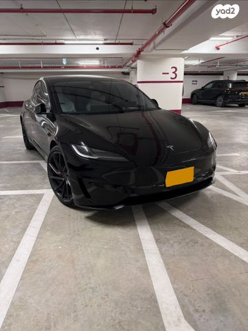 מודעת רכב טסלה מודל 3