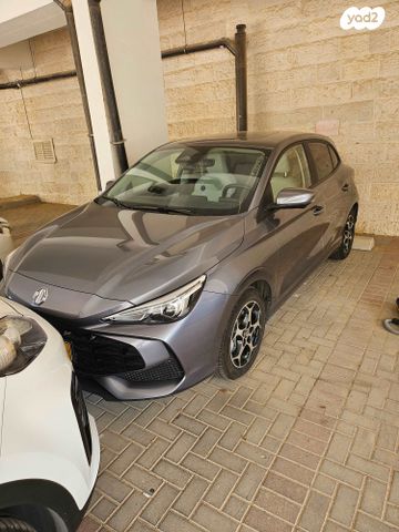 מודעת רכב אם ג'י MG3