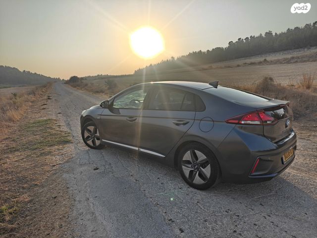 יונדאי איוניק