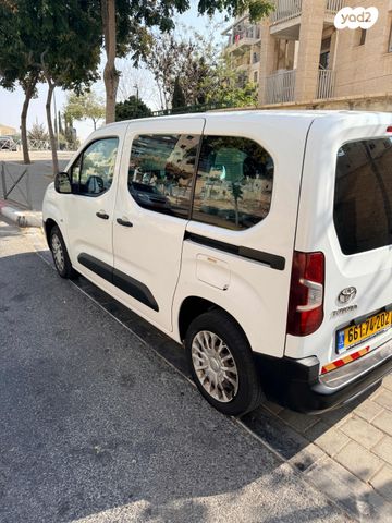 טויוטה פרואייס סיטי