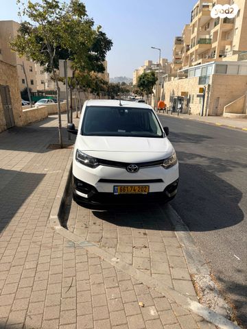 טויוטה פרואייס סיטי