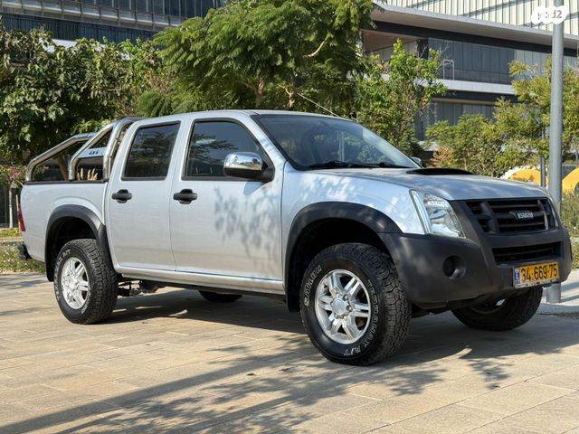 מודעת רכב איסוזו די-מקס