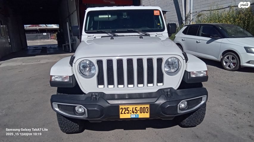 מודעת רכב ג'יפ רנגלר