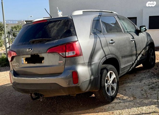 מודעת רכב קיה סורנטו