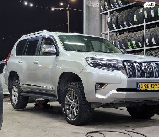 מודעת רכב טויוטה לנד קרוזר