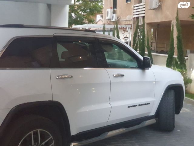 ג'יפ גרנד צ'ירוקי