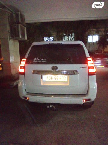 טויוטה לנד קרוזר