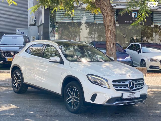 מודעת רכב מרצדס-בנץ GLA