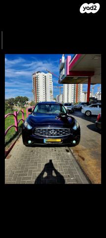 אינפיניטי FX50