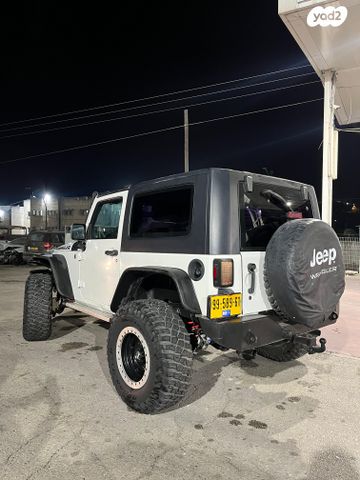 מודעת רכב ג'יפ רנגלר