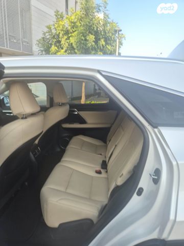 מודעת רכב לקסוס RX