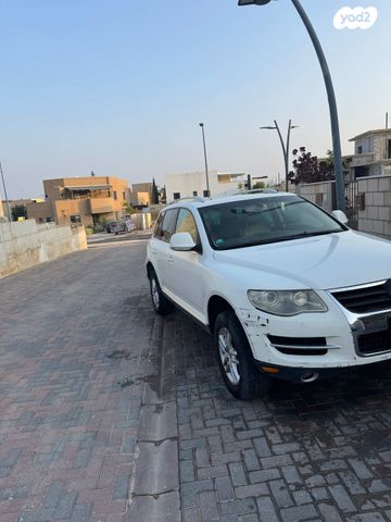 מודעת רכב פולקסווגן טוארג