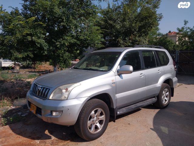 טויוטה לנד קרוזר