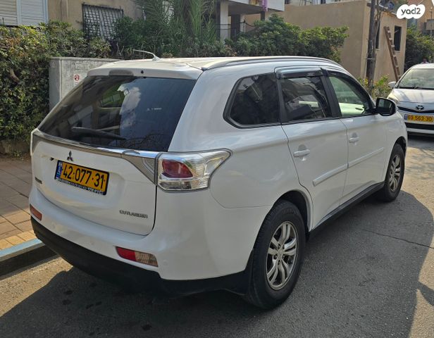 מיצובישי אאוטלנדר