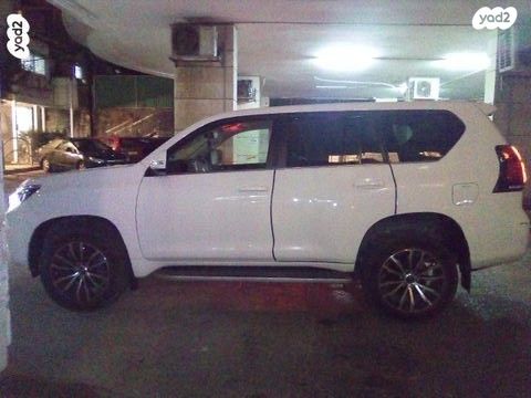 טויוטה לנד קרוזר